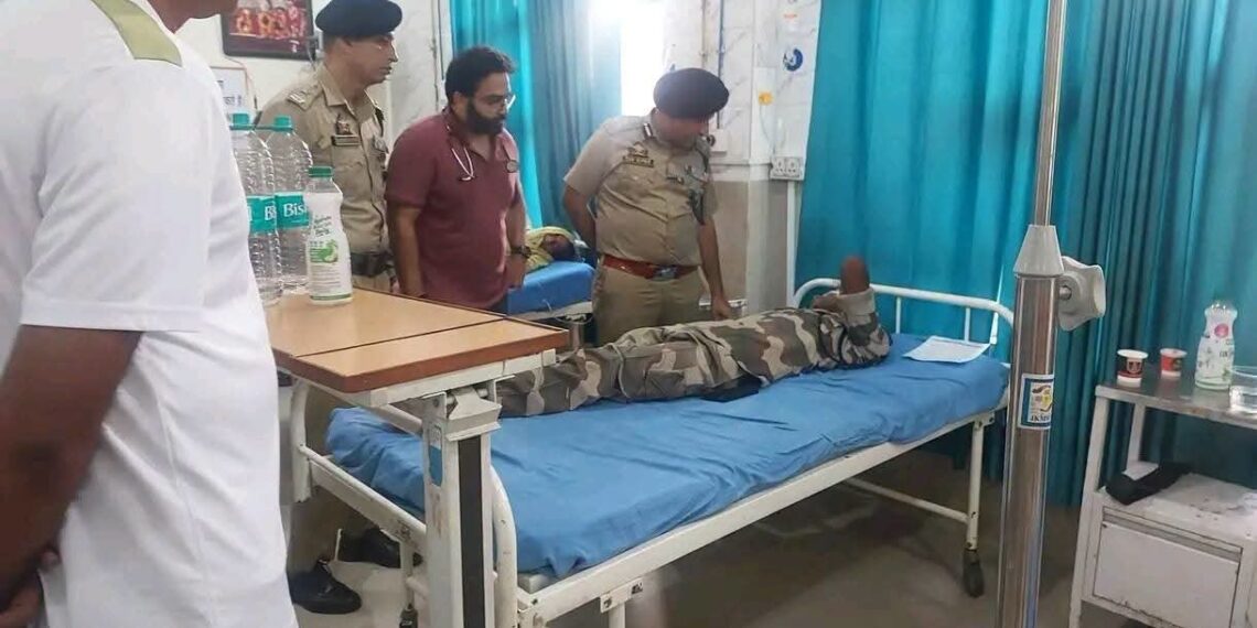 जम्मू-कश्मीर: कटरा के पास ड्यूटी पर जा रही CISF की गाड़ी हादसे का शिकार - Panchayati Times