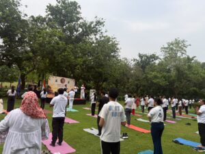 अंतरराष्ट्रीय योग दिवस पर गांधी मंडेला फाउंडेशन ने लगाया भव्य योग शिविर, सैकड़ों लोगों ने लिया हिस्सा