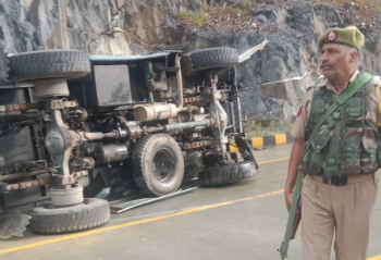 सोनमर्ग सुरंग के पास सीआरपीएफ वाहन हादसे का शिकार, छह जवान घायल; बल ने बनाया बड़ा सुरक्षा रिकॉर्ड - Panchayati Times