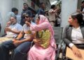 पैलेट गन मामले में थाने पहुंचे राहुल गांधी, FIR की मांग को लेकर बैठे धरने पर - Panchayati Times