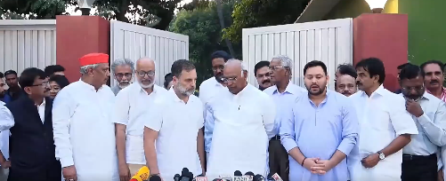 राहुल गांधी का ऐलान- मुख्य चुनाव आयुक्त का इस्तीफा हमारा मिशन - Panchayati Times